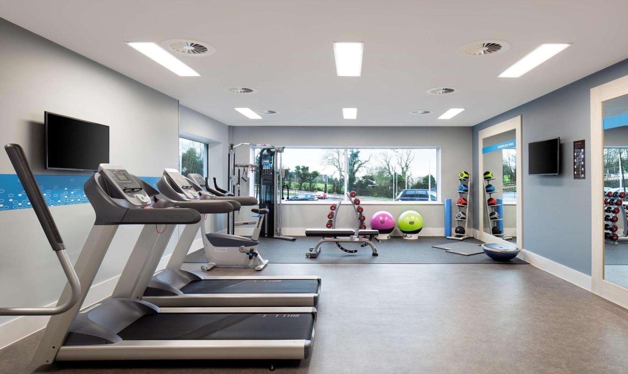 Hampton By Hilton Bristol Airport Hotel Redhill  Екстериор снимка