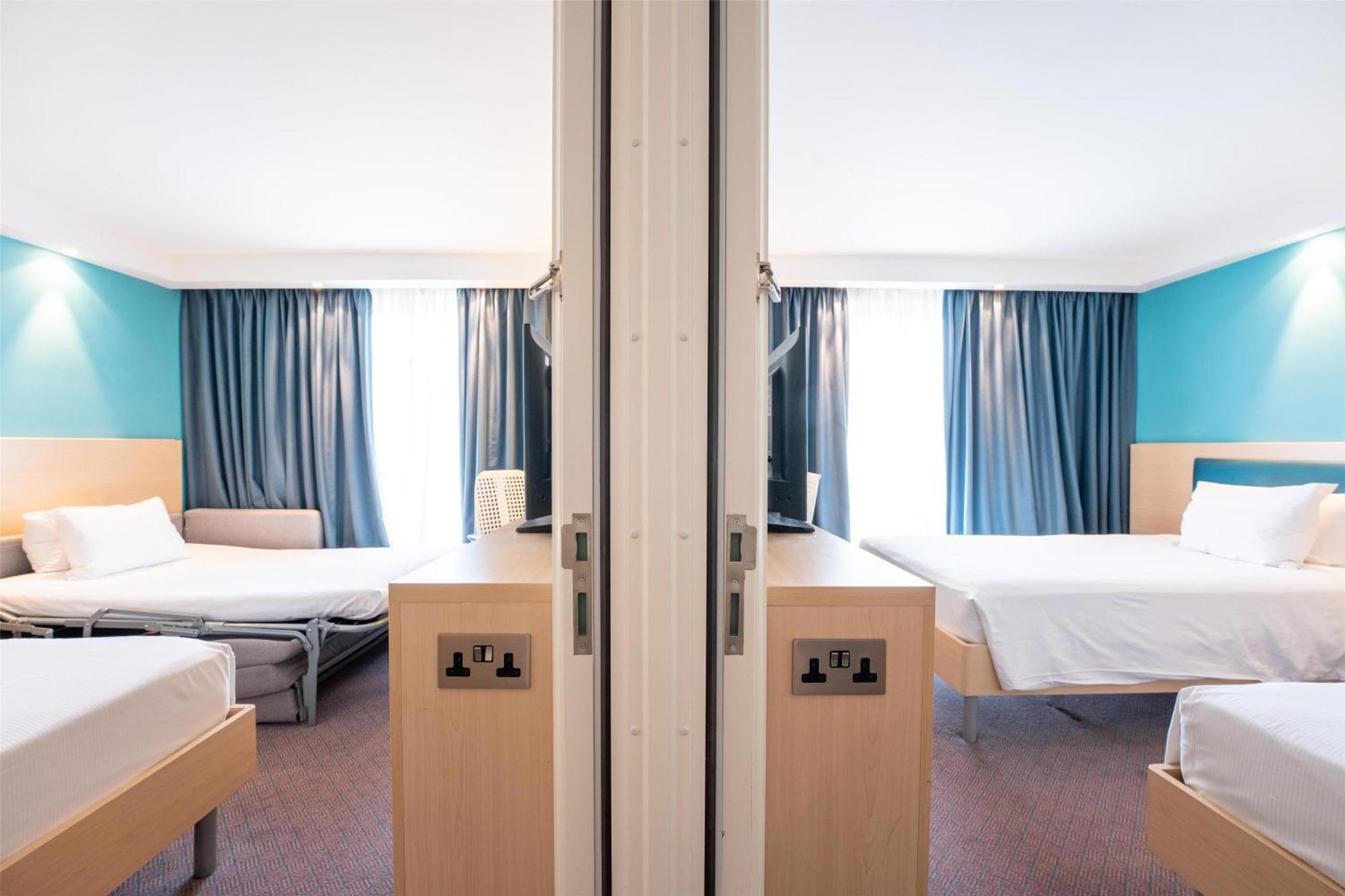Hampton By Hilton Bristol Airport Hotel Redhill  Екстериор снимка