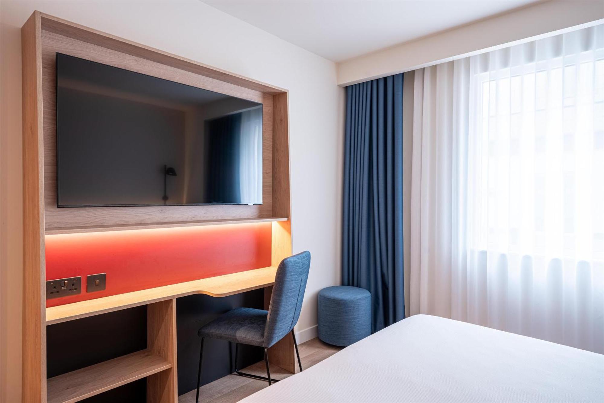 Hampton By Hilton Bristol Airport Hotel Redhill  Екстериор снимка