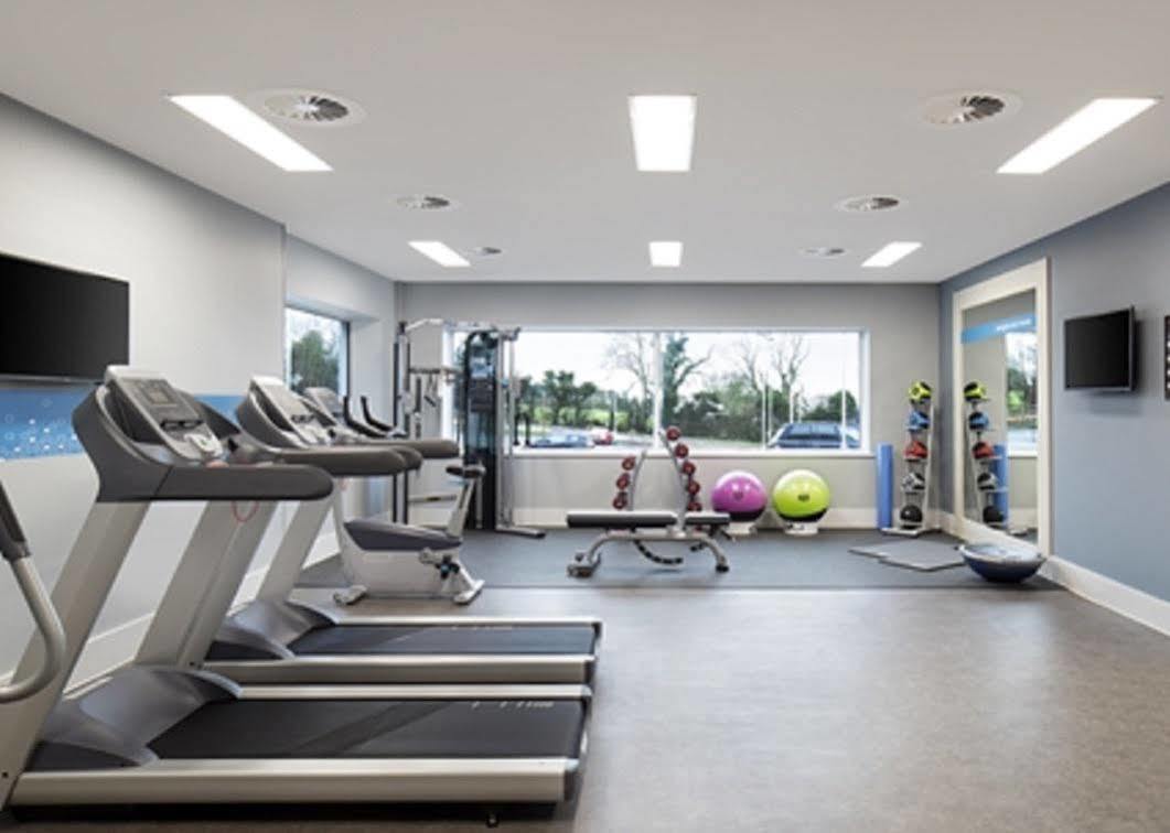 Hampton By Hilton Bristol Airport Hotel Redhill  Екстериор снимка